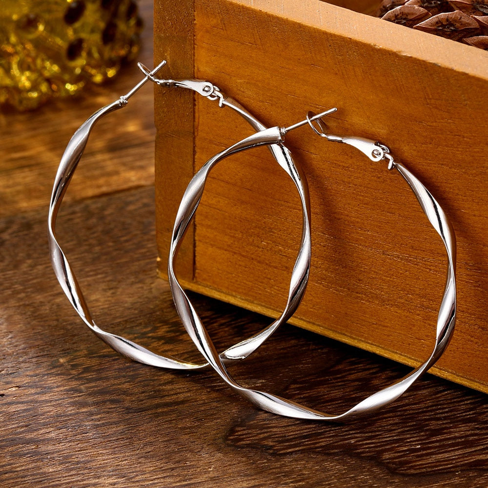 2021 Retro Alloy Metal Round Hoop Earrings for Women Fashion Gold Color Silver Color Bohemian Jewelry Earrings Party Gift