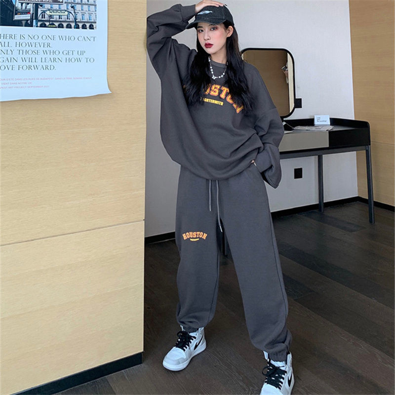 Fashion leisure sports suit women 2021 spring and autumn new American hip-hop style loose sweater and trousers two-piece suit