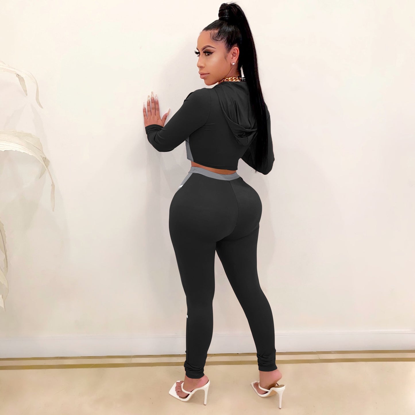 ANJAMANOR Caged Color Block Fashion Sweat Suits Women Tracksuit Zip Up Cropped Hoodie and Pants Two Piece Matching Sets D48-DE42