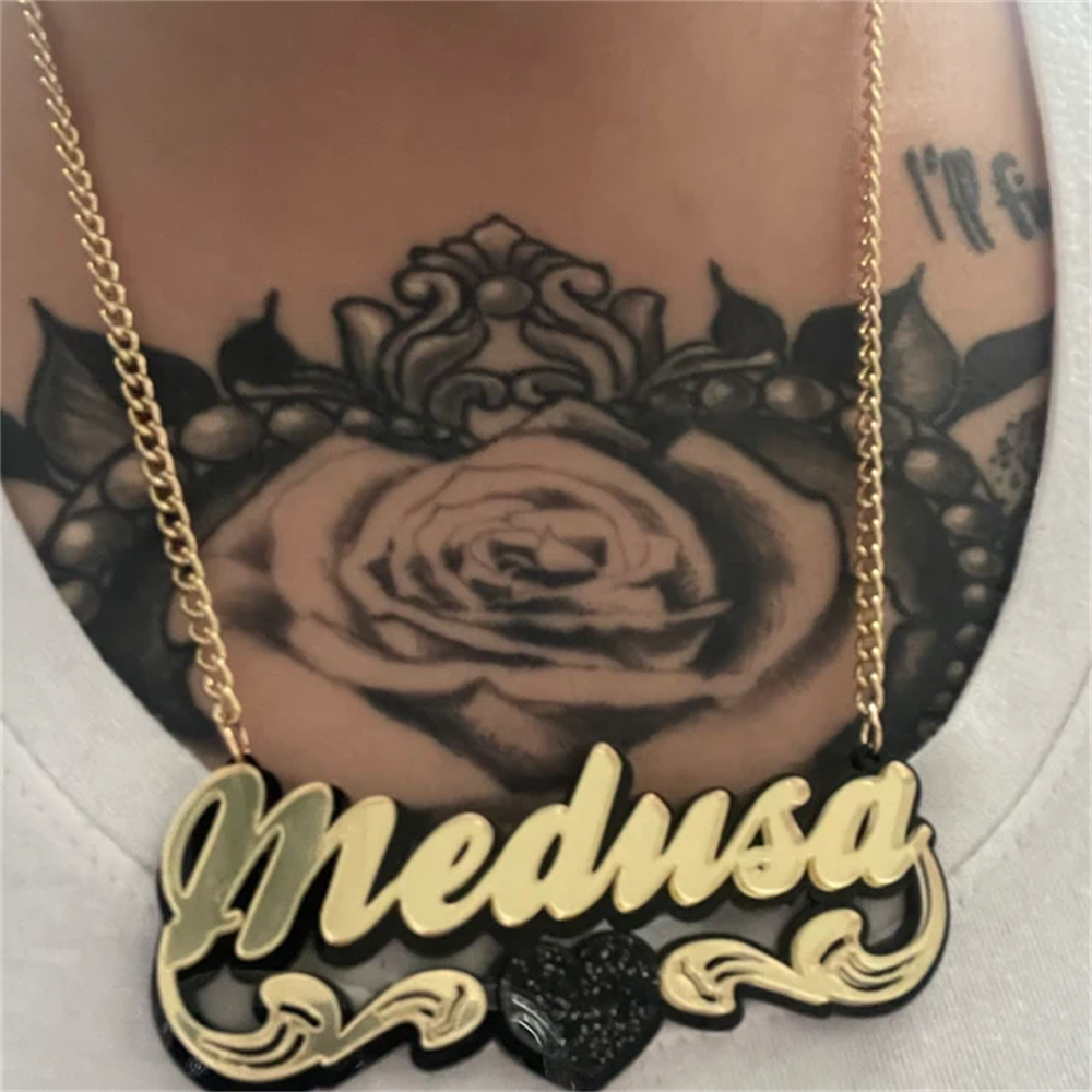 Custom Name Acrylic Necklace for Women Personalized Acrylic Nameplate Pendant Necklaces Love Heart Pendant Necklace Jewelry