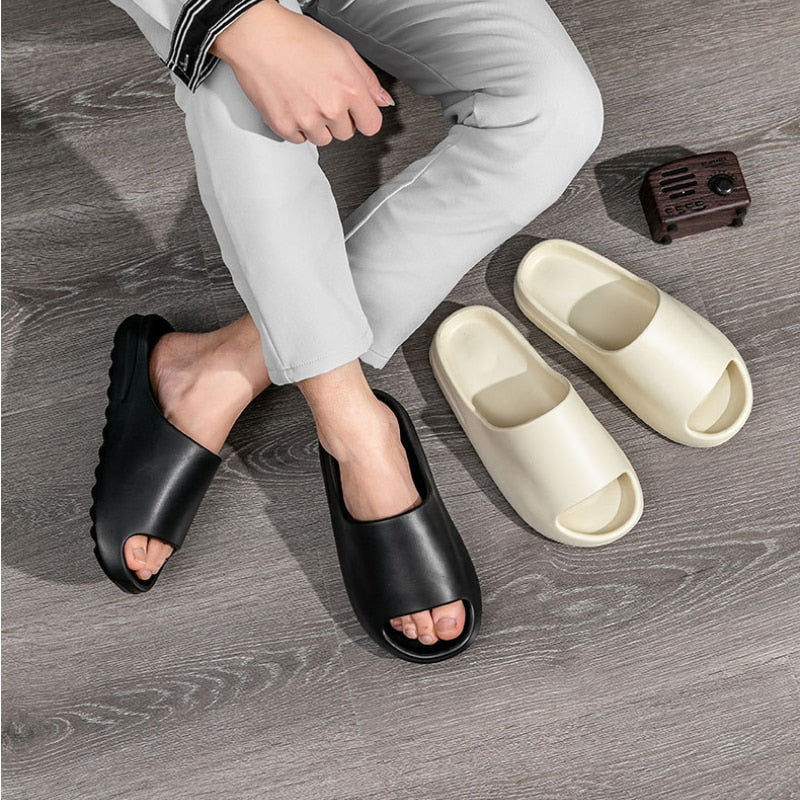 2022 New Summer House Cartoon Men Slippers Women Flip Flops Thick Slides Fashion Printed Couples Platform Shoes outdoor sandals