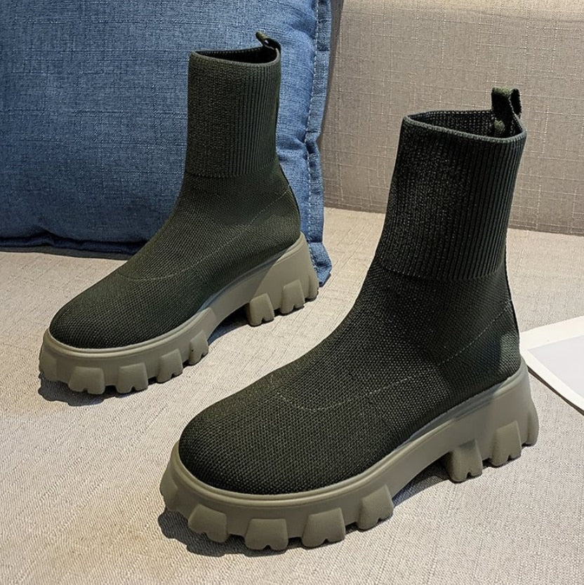 2022 Autumn Winter New Couple Socks Shoes Women Thick-soled Casual Large Size Net Red Knitted Short Boots Women Botas De Mujer